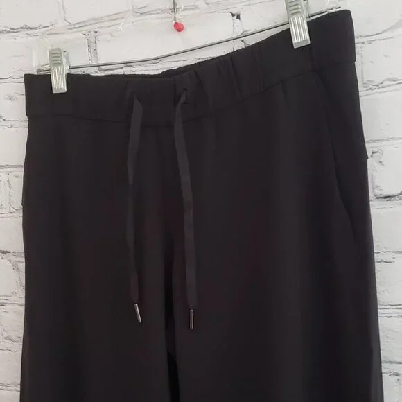 Lululemon On The Fly Wide Leg Pant - Picture 6 of 10